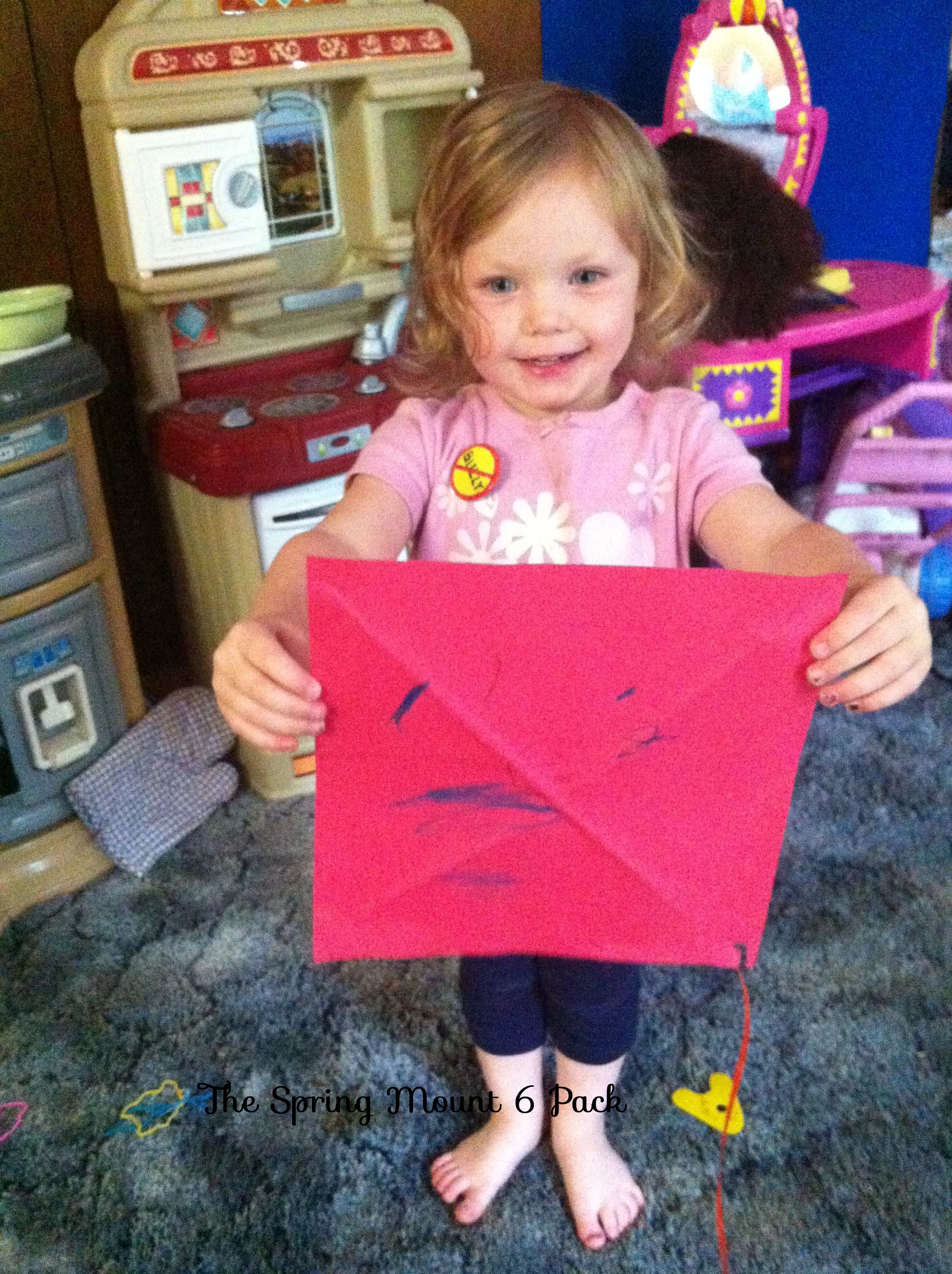 How To Make A Kite Out Of Construction Paper