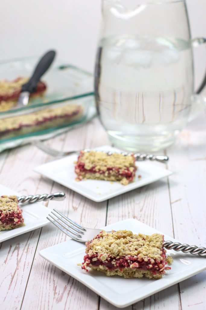 skinny raspberry oatmeal bars recipe