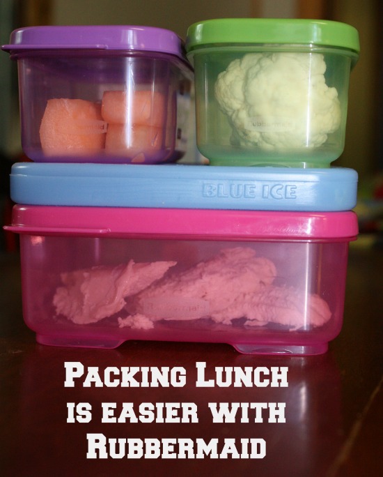 Packing Lunch is easier with Rubbermaid Lunchbox kits