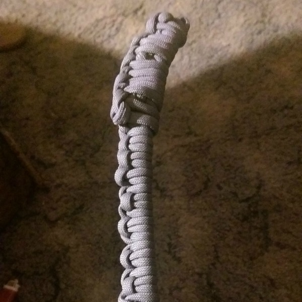 Crafting with paracord single cord