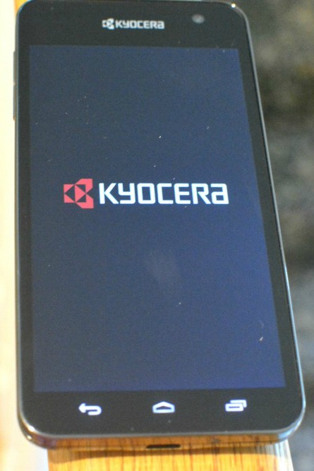 Kyocera Hydro Vibe- waterproof 4G LTE Smartphone- Picture of the phone