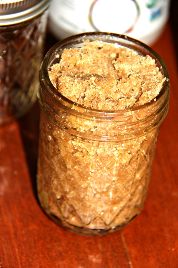 finished pumpkin pie sugar scrub in jar