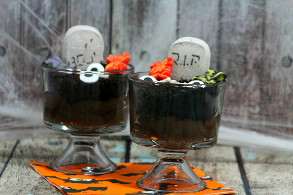 Want to make a Halloween dessert the kids will love? This graveyard pudding is great for a Halloween party or a spooky afternoon snack.