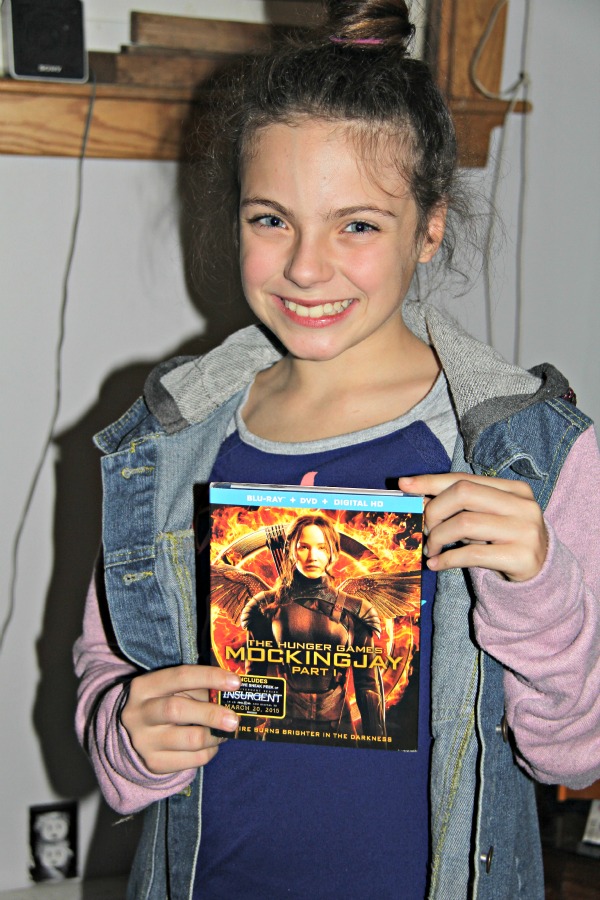 Serenity holding the Hunger Games