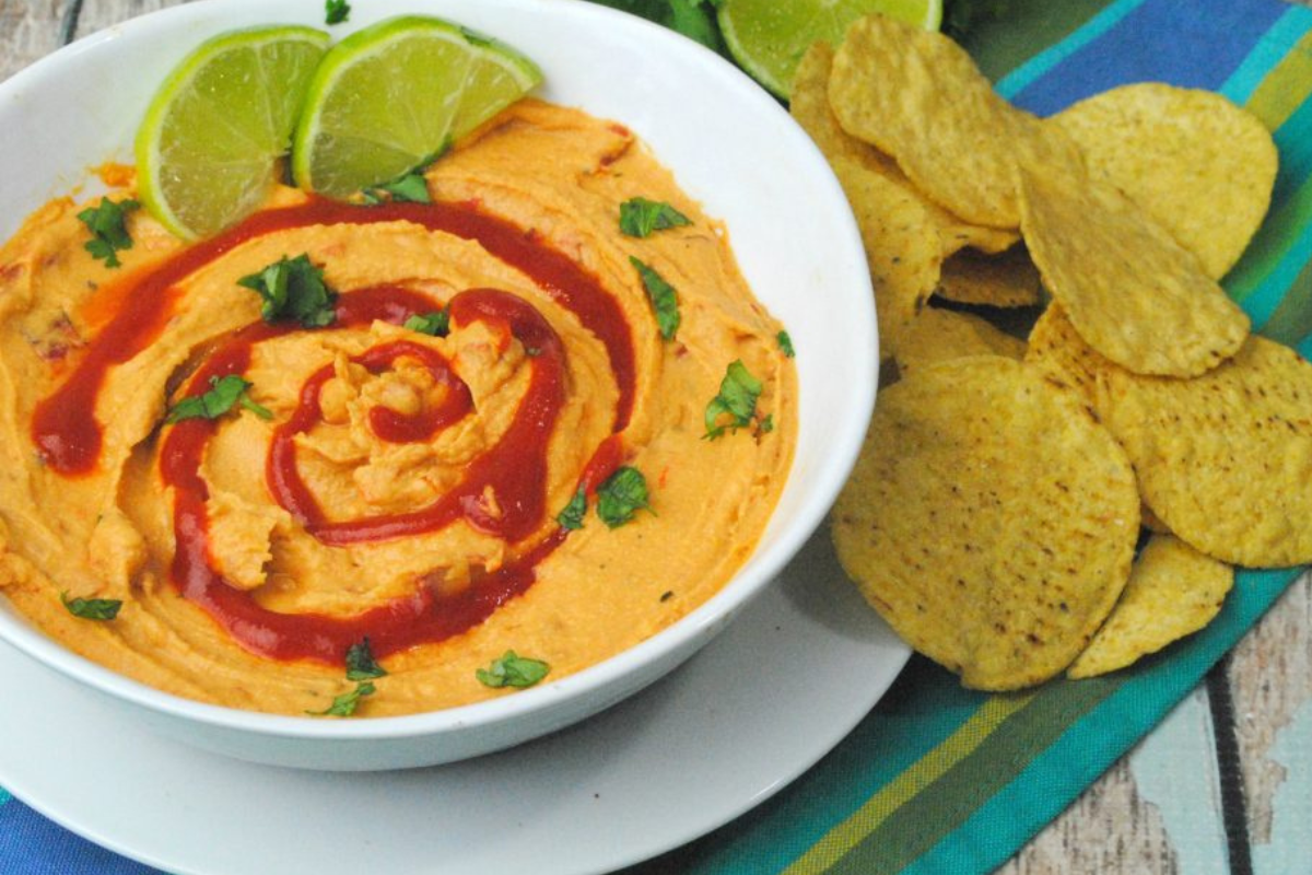 Sriracha Hummus