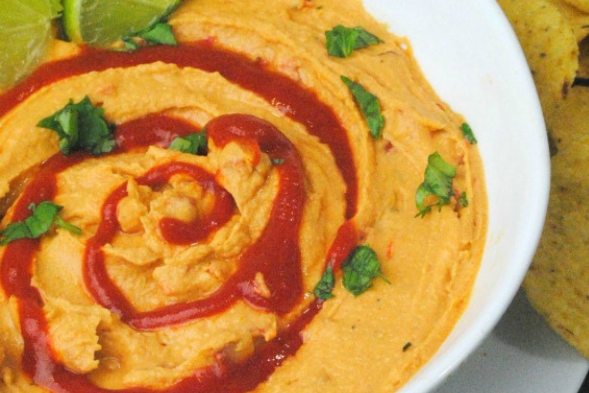 Sriracha Hummus
