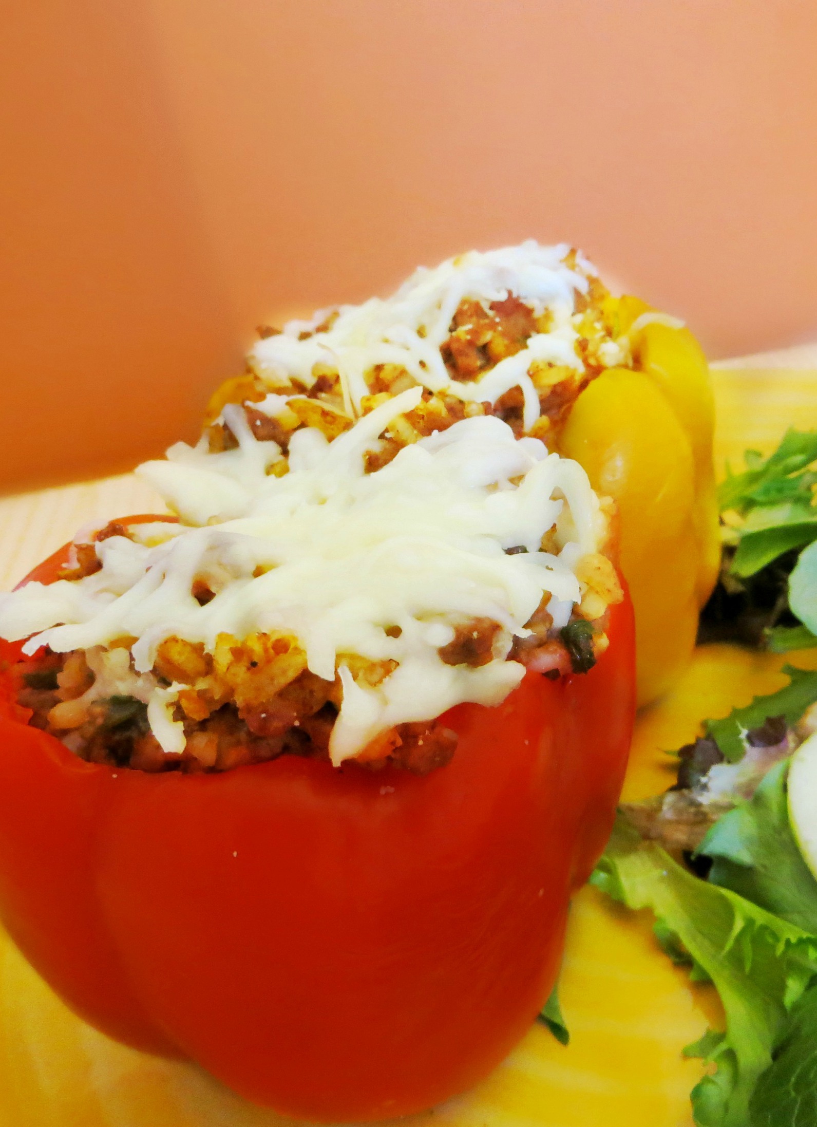 Looking for a great stuffed pepper recipe? This recipe for stuffed peppers has all the healthy ingredients of stuffed peppers with an Italian twist.