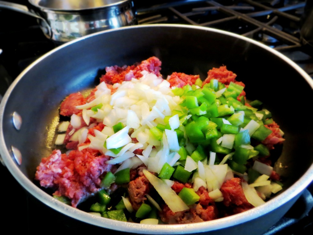 Looking for a great stuffed pepper recipe? This recipe for stuffed peppers has all the healthy ingredients of stuffed peppers with an Italian twist.