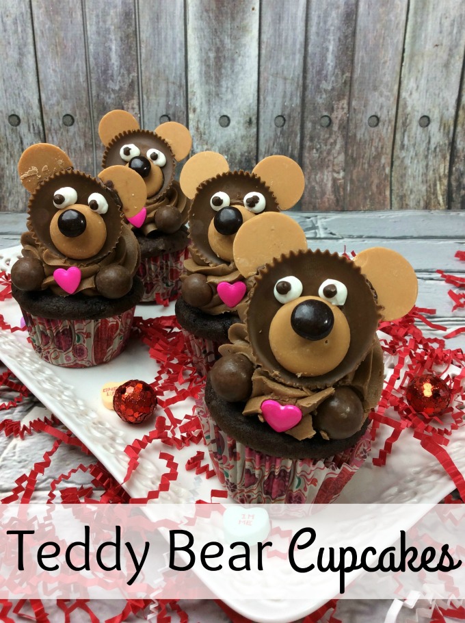 Teddy Bear cupcakes for a teddy bear picnic. Create cute teddy bears on top of cupcakes. A fun treat for any occasion