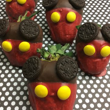 I think the only thing better than chocolate covered strawberries are Mickey Mouse chocolate covered strawberries. Easy to make and will leave your Disney fan smiling