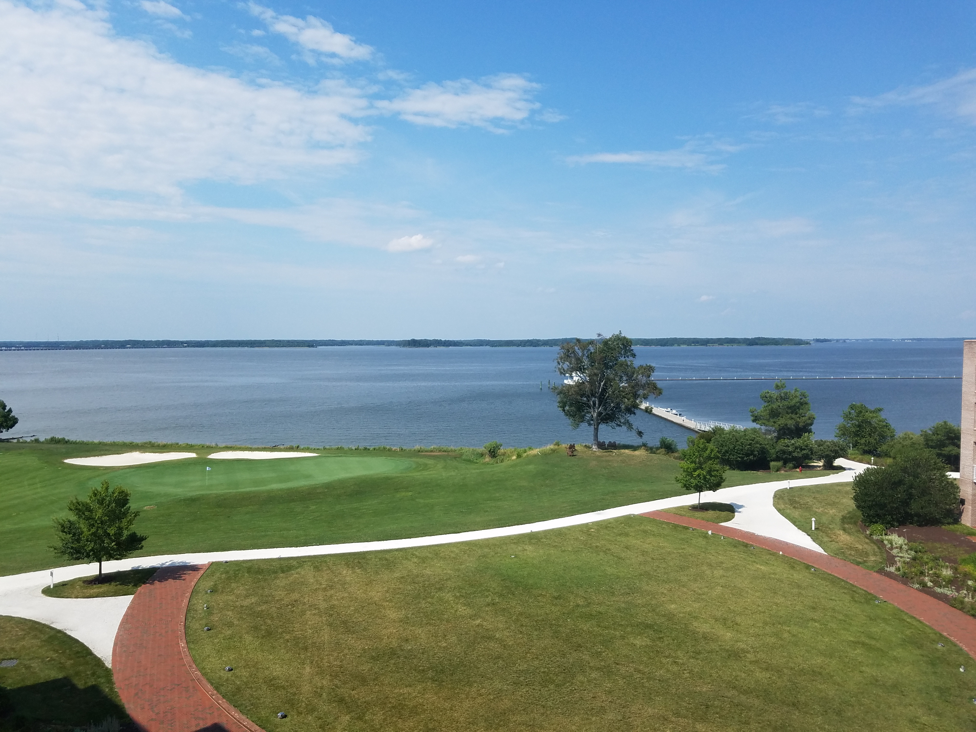 Looking for a beautiful hotel to stay at while visiting Maryland's Eastern Shores? Hyatt Regency Chesapeake Bay has plenty to offer.