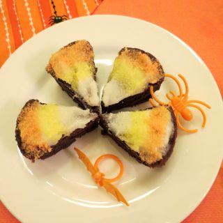 Make these simple candy corn brownie bites that are a perfect fall treat and great for Halloween