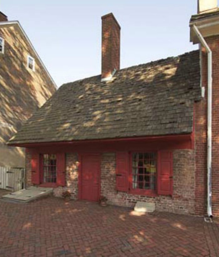 Looking for things to do in New Castle, Delaware? If you are a history buff, you will love these things to do in New Castle, Delaware.