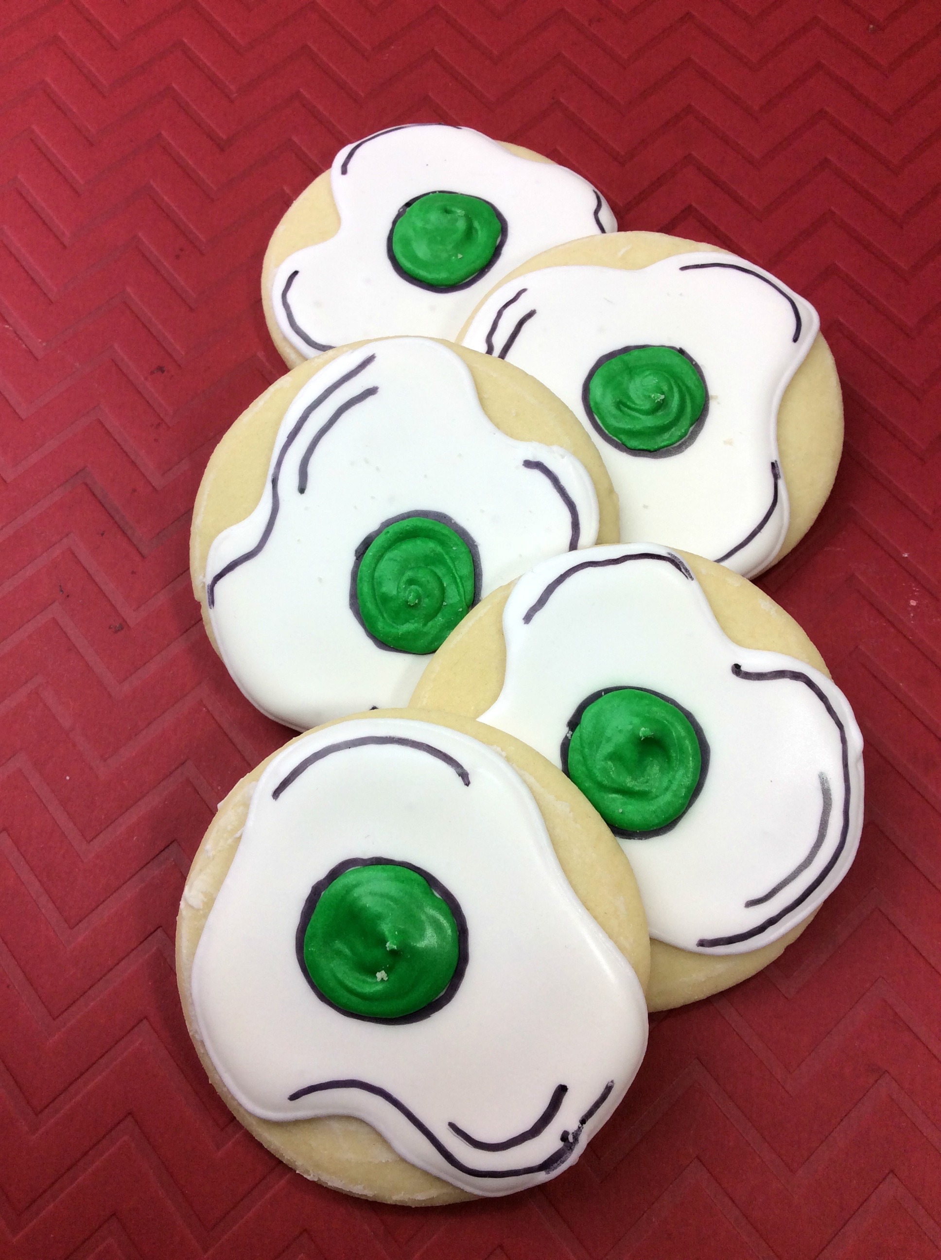 I do not like green eggs and ham.... But what if those green eggs were delicious cookies? These green eggs cookies are perfect for Dr. Seuss's birthday