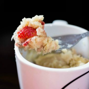 Love strawberry muffins? Try this strawberry muffin in a mug. It only takes a few ingredients and taste so good. It is also vegan friendly.