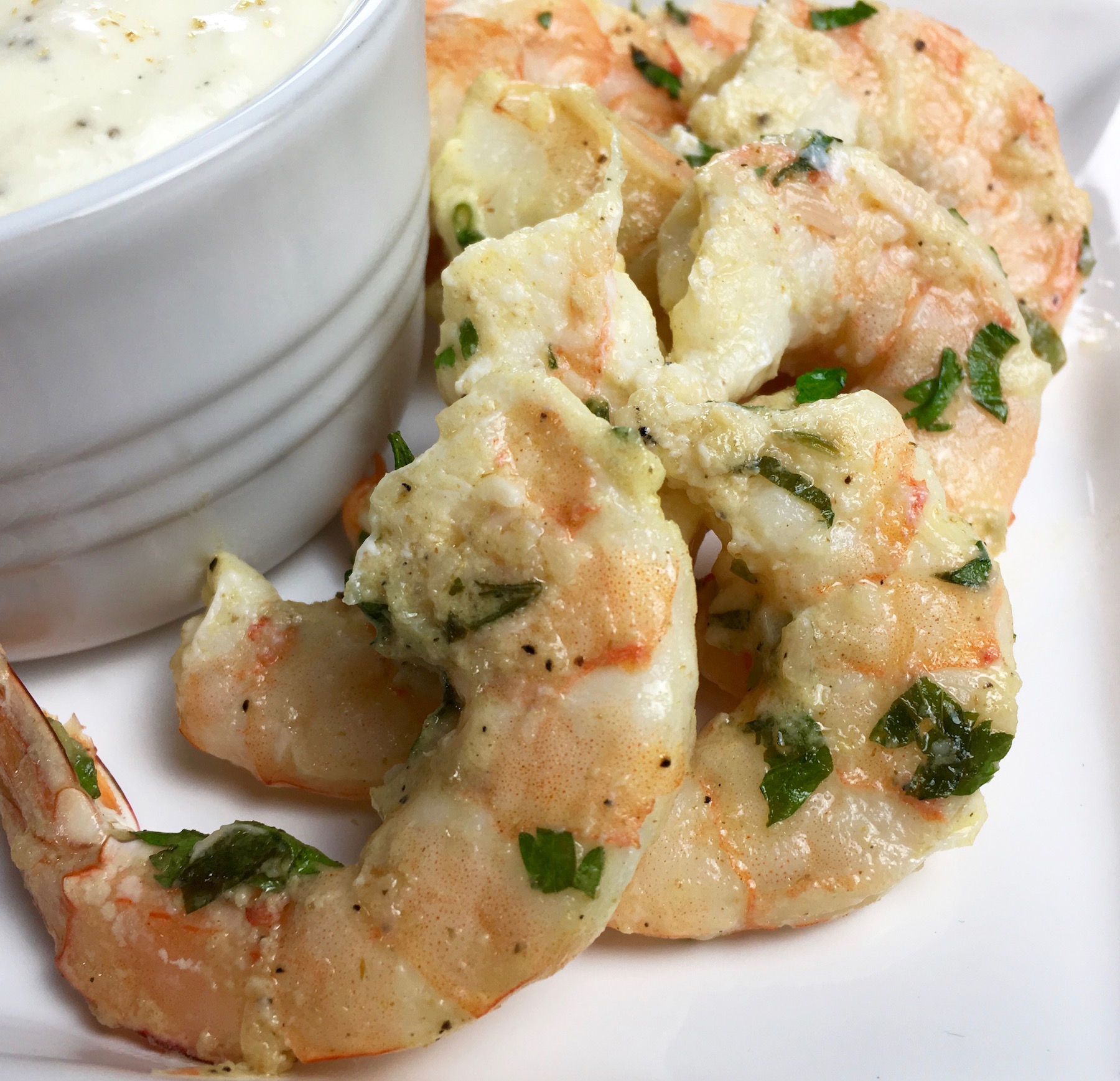 Looking for a delicious shrimp recipe? Try making this simply delicious Garlic Parmesan Shrimp. It is a fast weeknight dinner and everyone will love it. #shrimp #dinner 