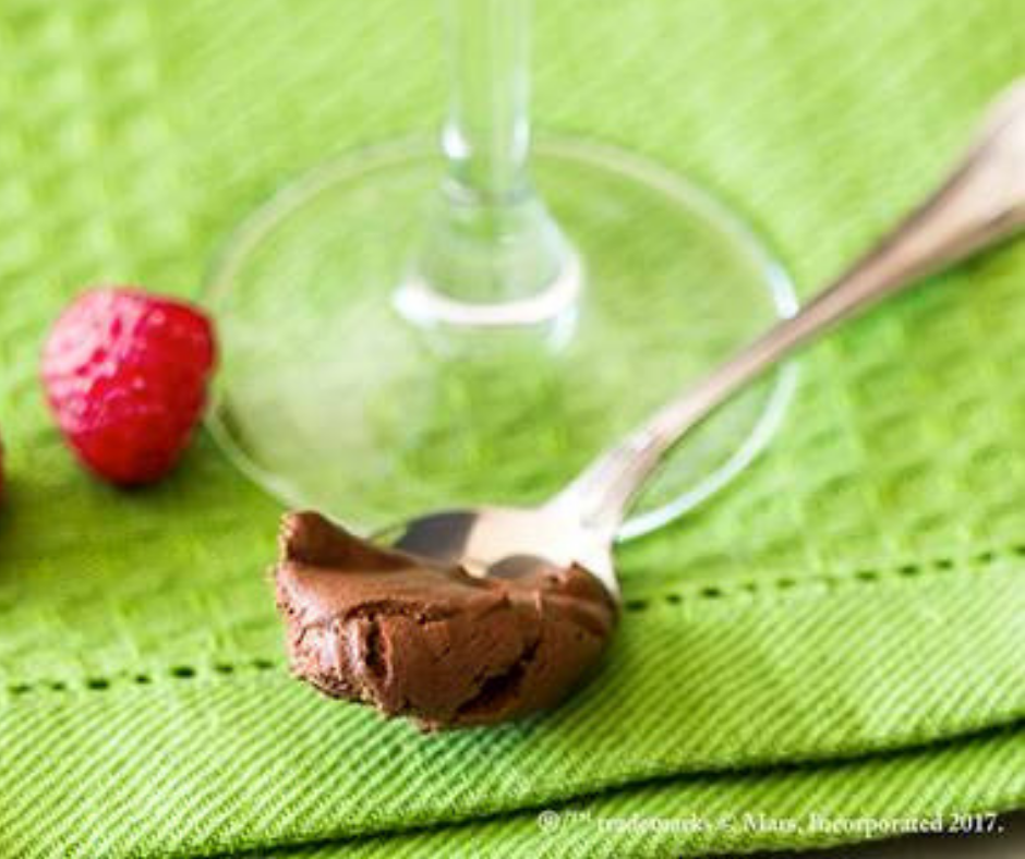 chocolatte mousse on a spoon