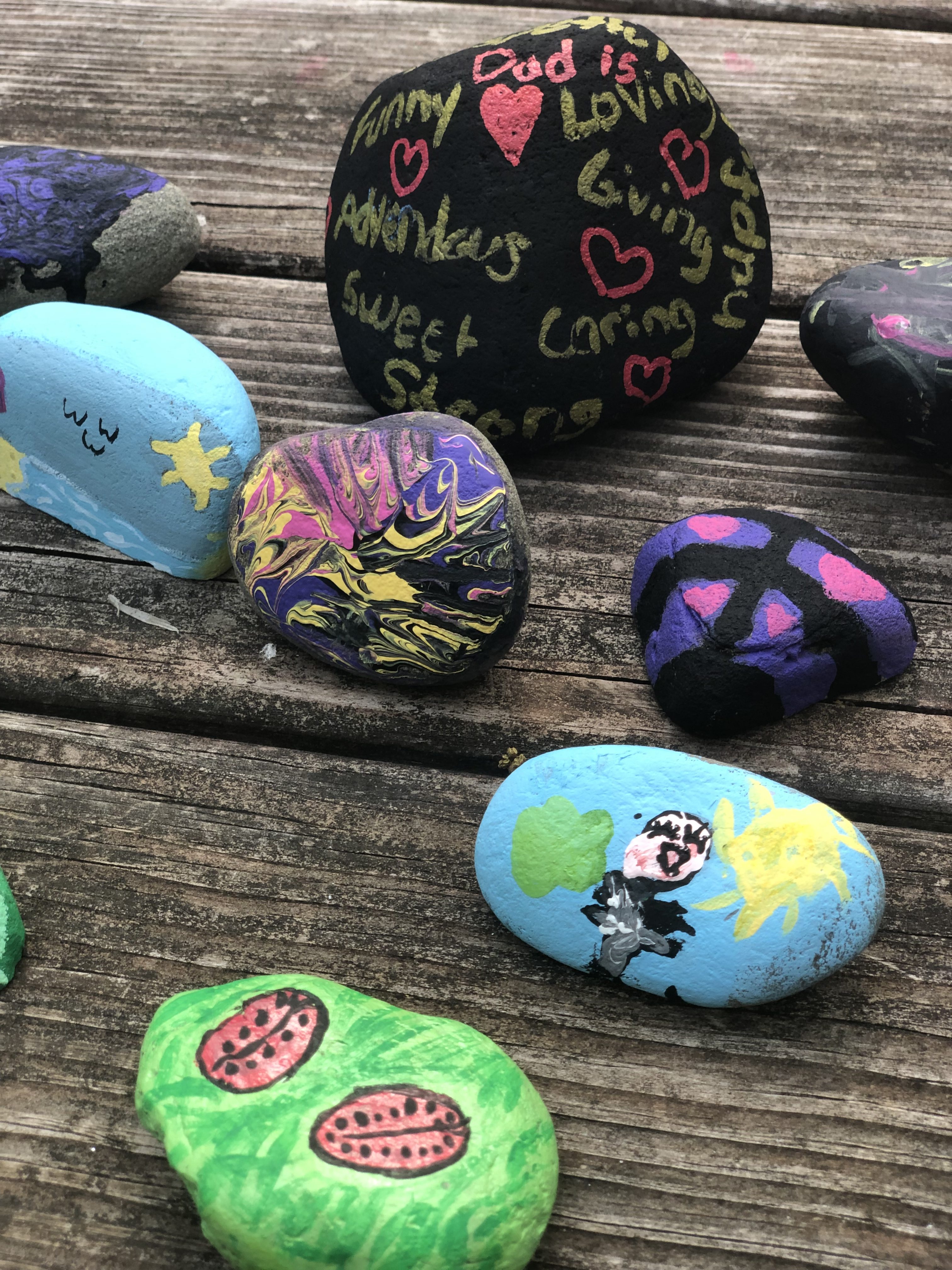 Looking for a fun and easy Father's Day craft. With these rocks, you get to tell Dad just how special he is. Make "My Dad Rocks" rocks and see how much he smiles. It is an easy and inexpensive Father's Day gift kids can make themselves. 