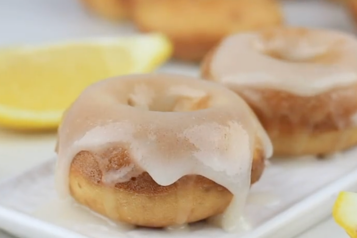 Love Lemon? Want to make Lemon Donuts at home? You have to try this recipe. These lemon doughnuts are so good you might eat the whole batch. But don't worry, they are only 1 point on Weight Watchers lemon donuts