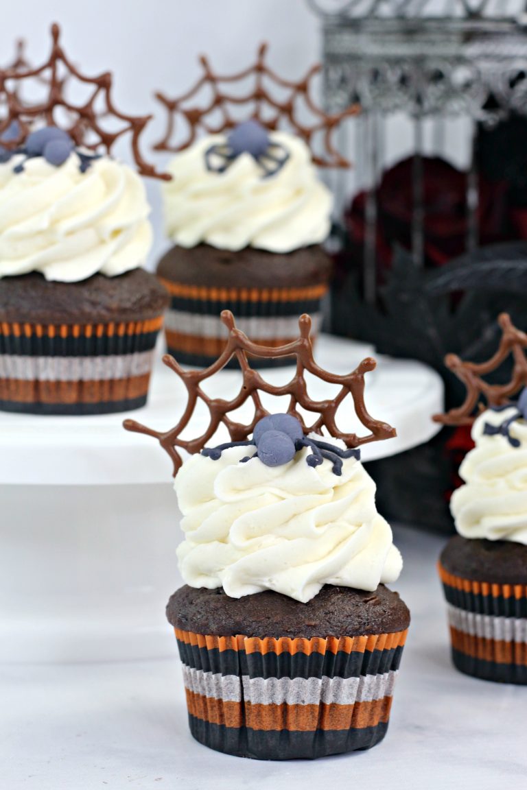 Spider Cupcakes | Halloween Cupcakes | Our Wabi Sabi Life