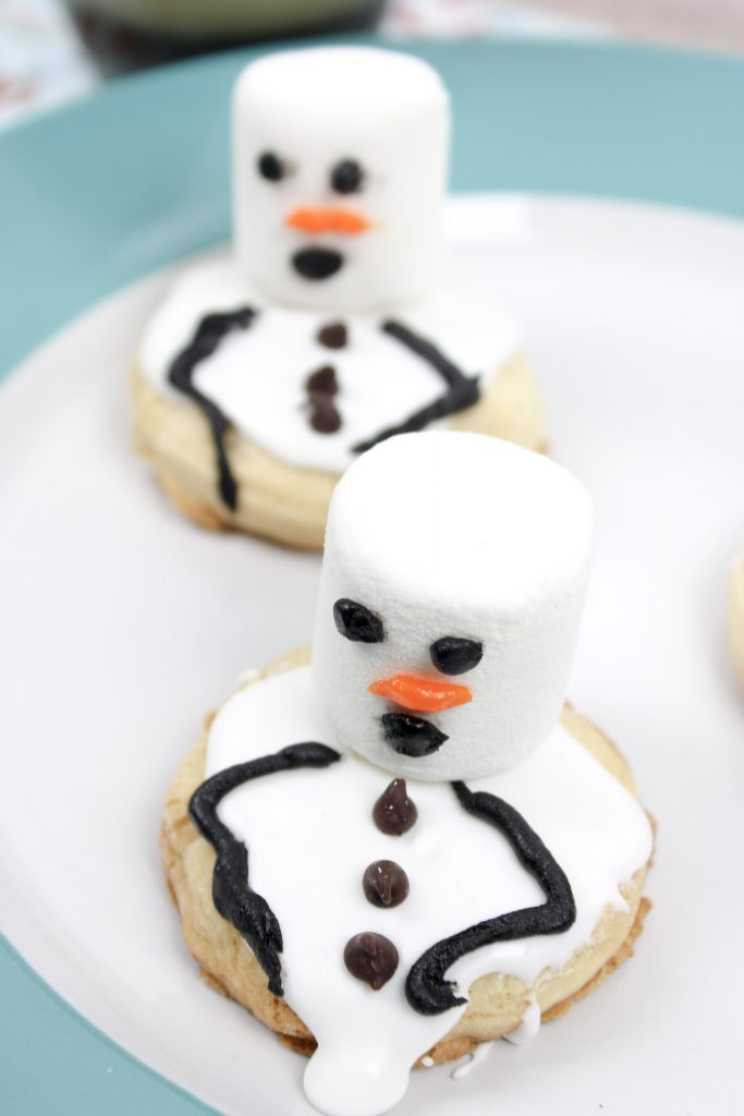 How to Make Simply Adorable Melting Snowman Cookies