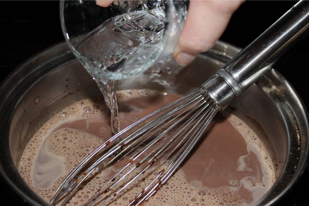 adding alcohol to the hot chocoalte