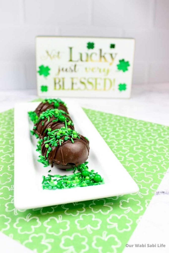 st Patrick's day hot chocolate bombs