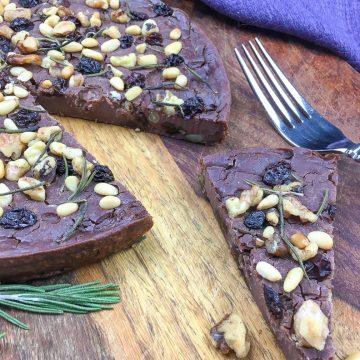 Castagnaccio cake