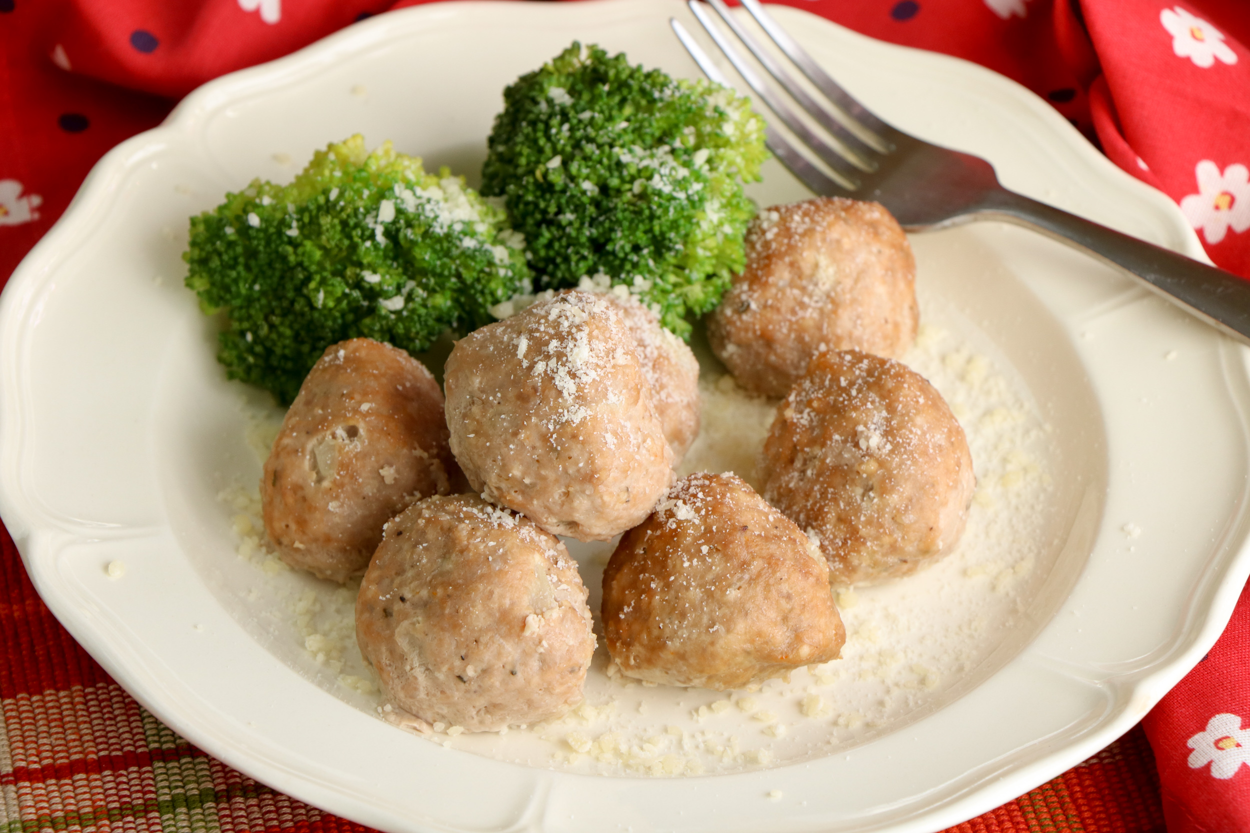 baked turkey meatballs on a plate