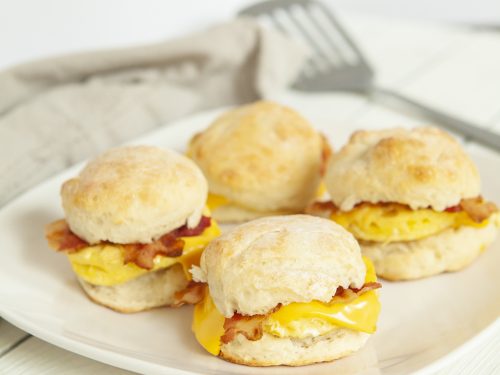 https://ourwabisabilife.com/wp-content/uploads/2021/04/Weight-Watchers-Bacon-Egg-and-Cheese-Biscuit-24-500x375.jpg