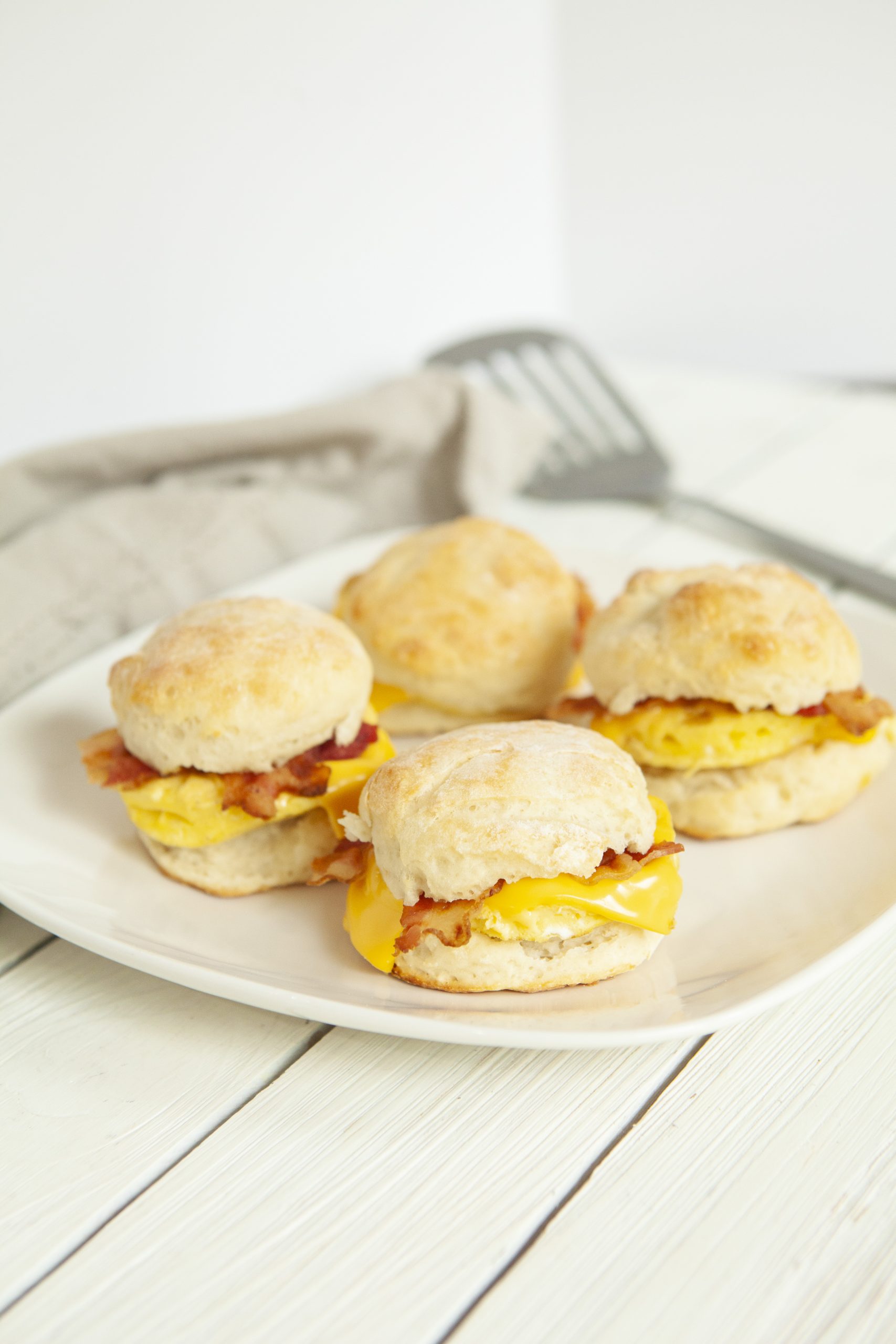 Make-Ahead Bacon Breakfast Sandwiches - Project Meal Plan