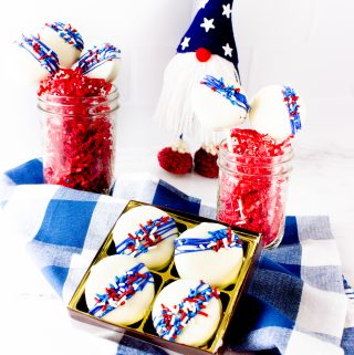 red white and blue Oreos