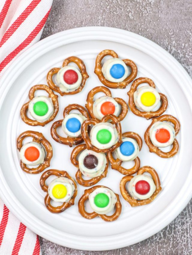 hershey kiss pretzels with m&ms