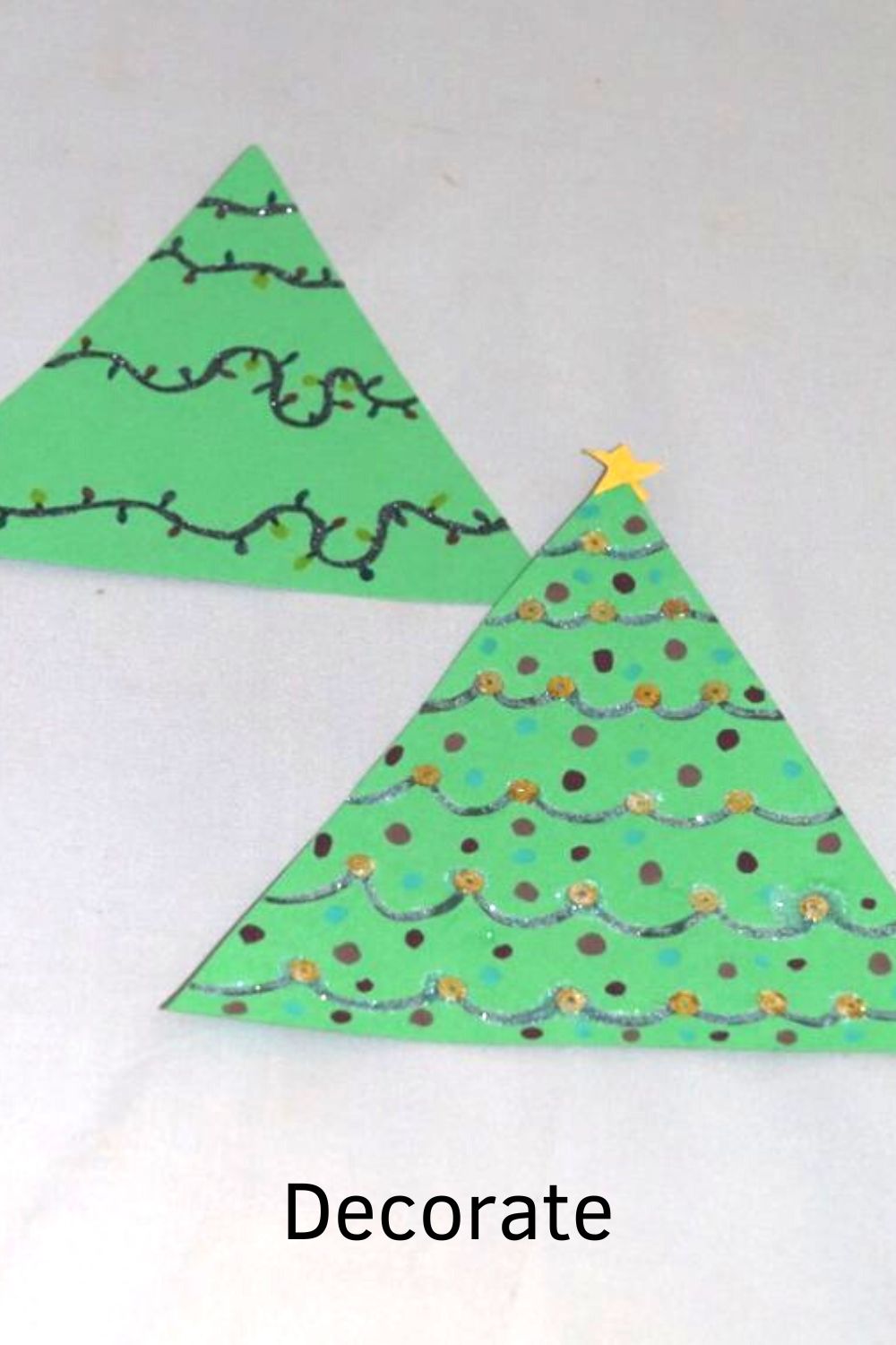 decorate the triangle Christmas tree