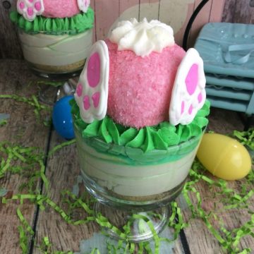 Do-you-love-cheesecake-and-want-to-create-a-special-Easter-dessert-How-about-Bunny-Butt-cheesecake-It-is-delicious-and-easy-to-make-2