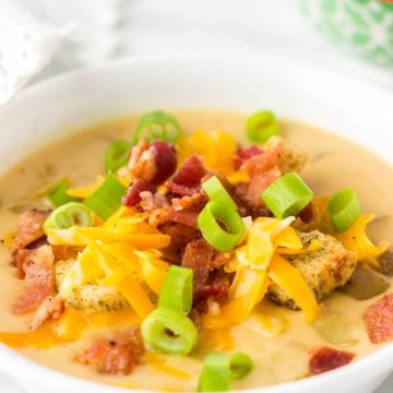 Irish-Ale-Potato-Cheddadr-Soup-6-1024x1536