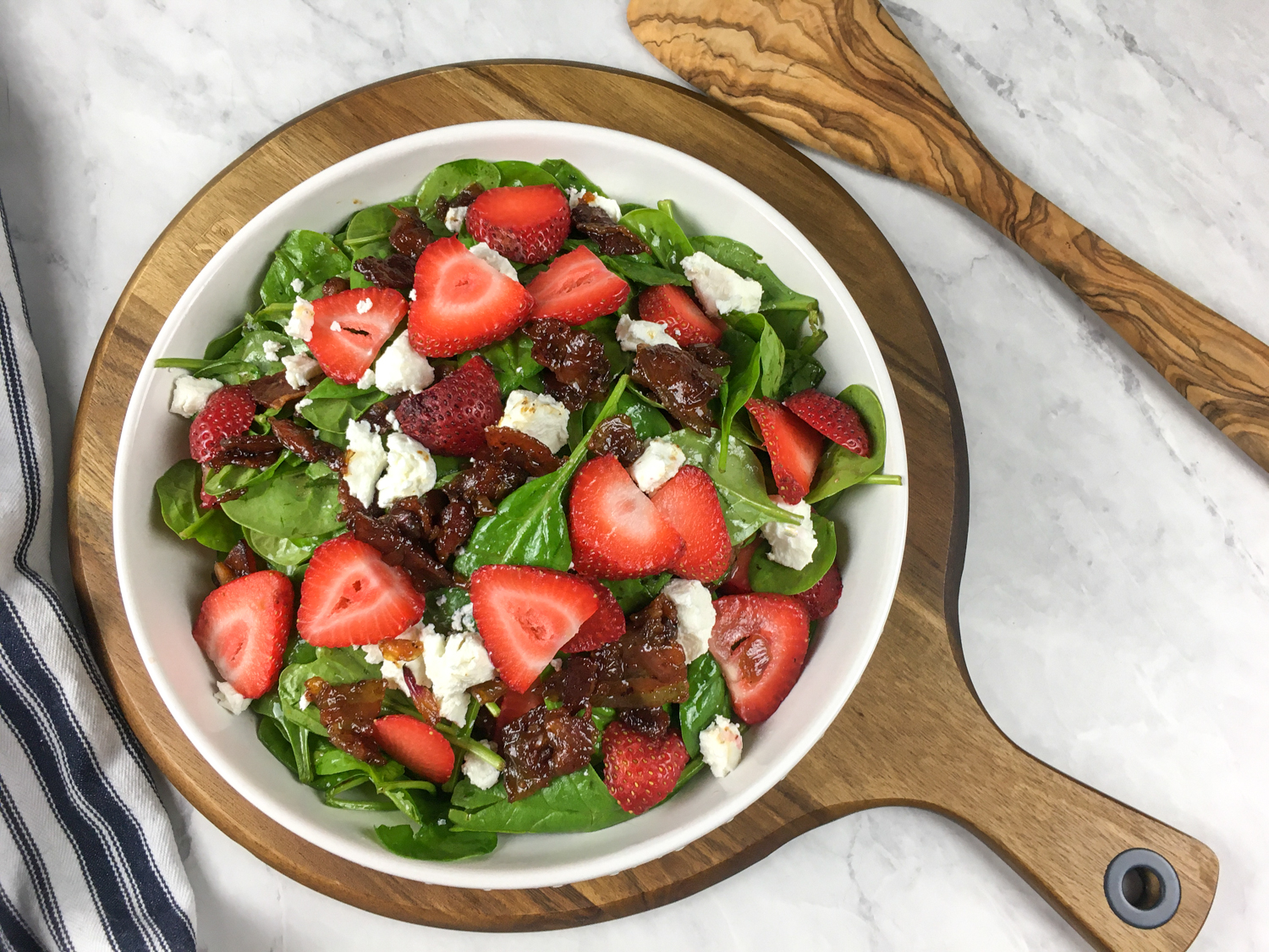 wilted spinach salad with bacon dressing