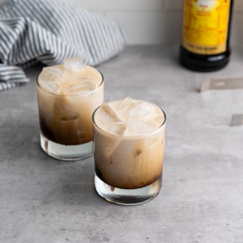white russian cocktail in 2 glasses