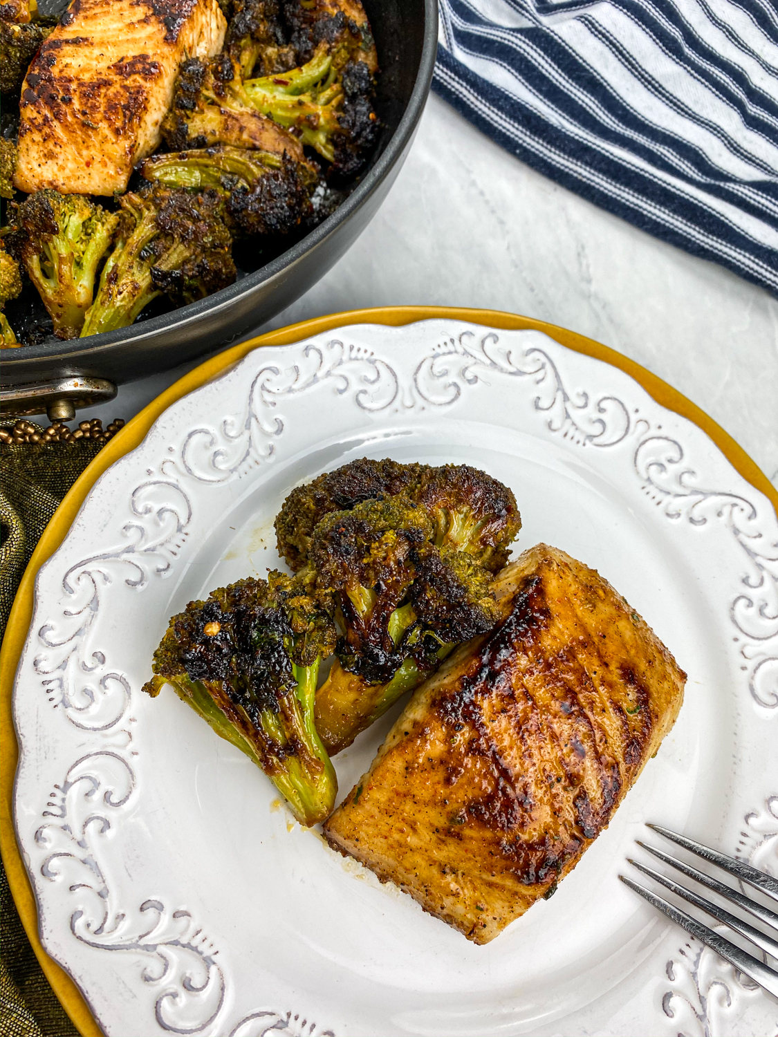 Chili Lime Mahi Mahi with a side of broccoli.