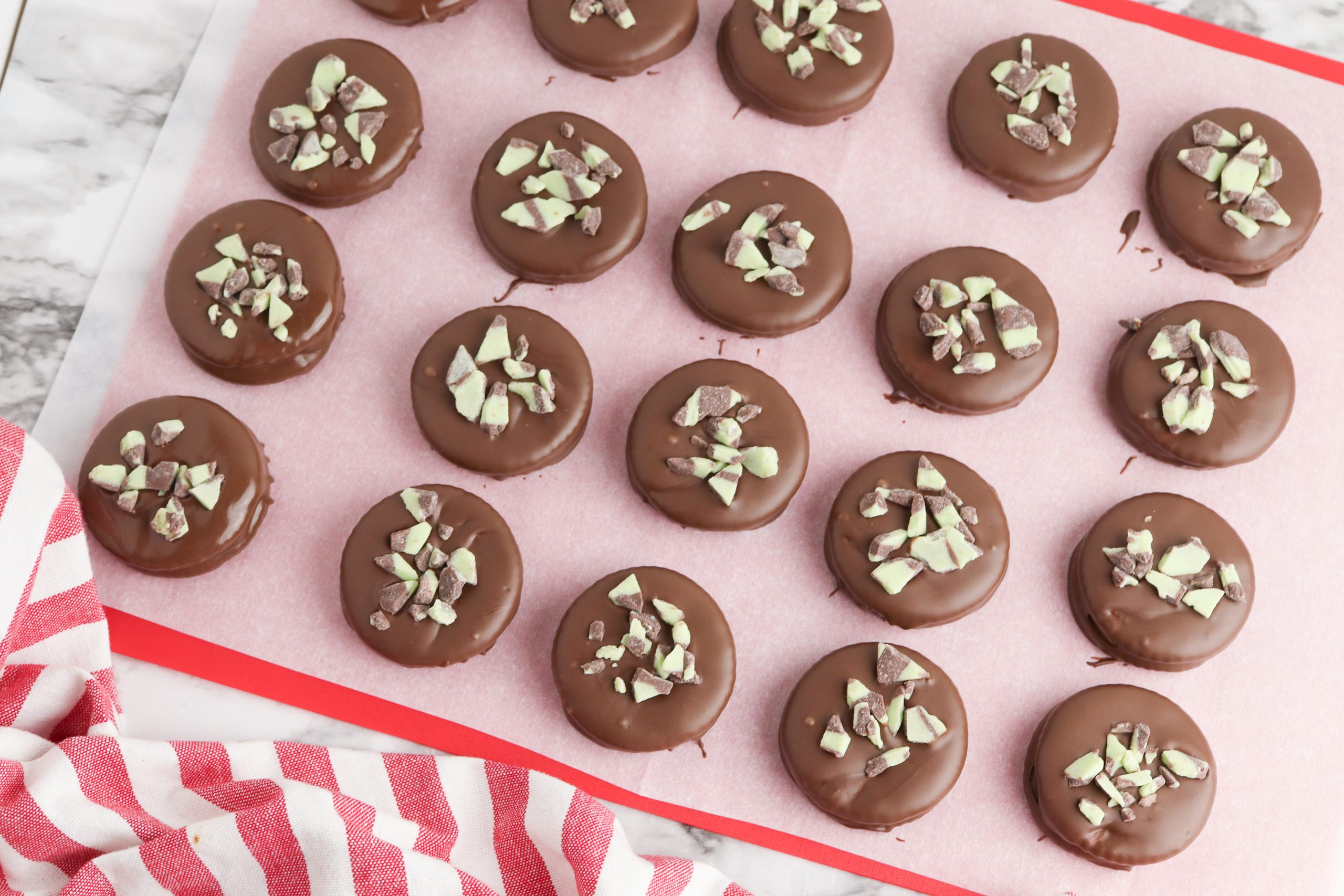 overview of Ritz Cracker Thin Mints on parchment paper