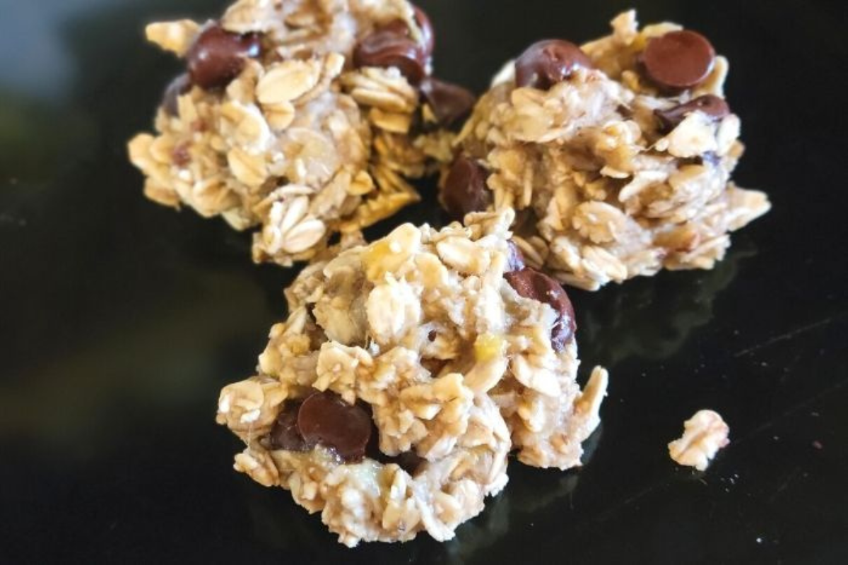 3‑Ingredient Oatmeal Banana Chocolate Chip Cookies