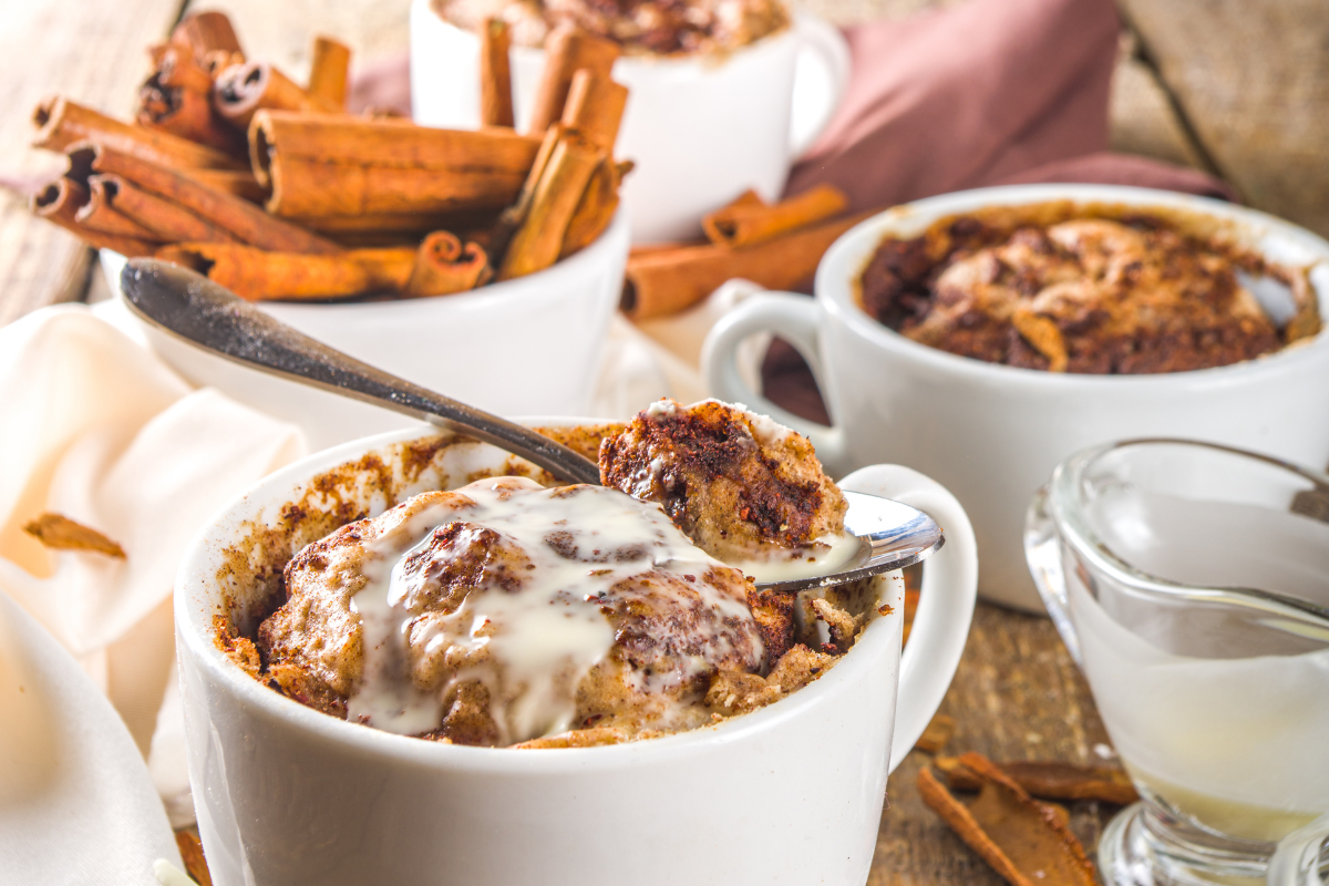 Cinnabon Cake in Mug