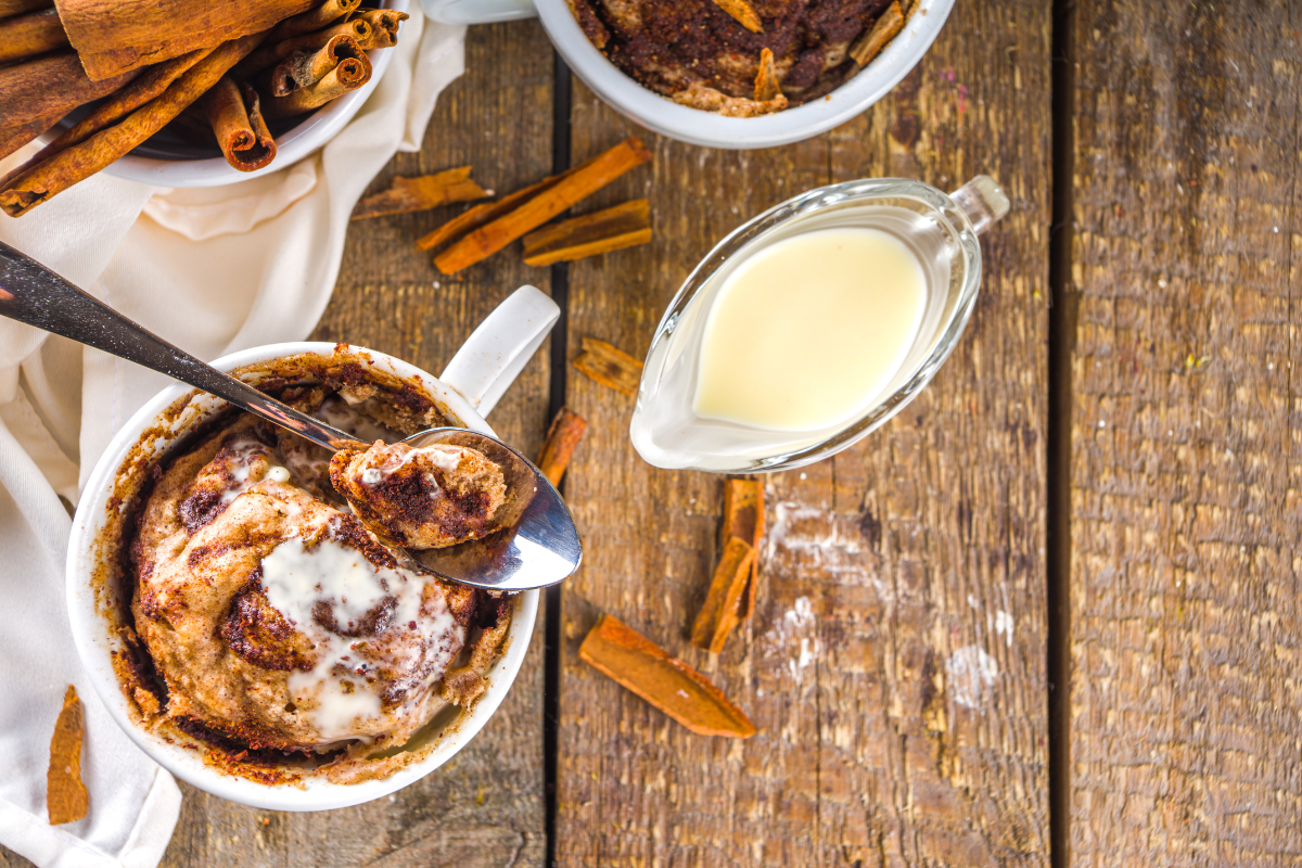 Cinnabon Cake in Mug