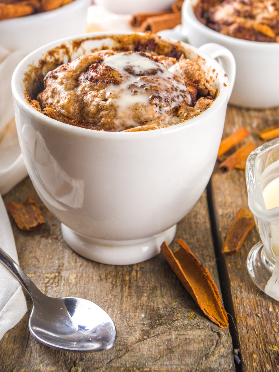 Cinnabon Cake in Mug