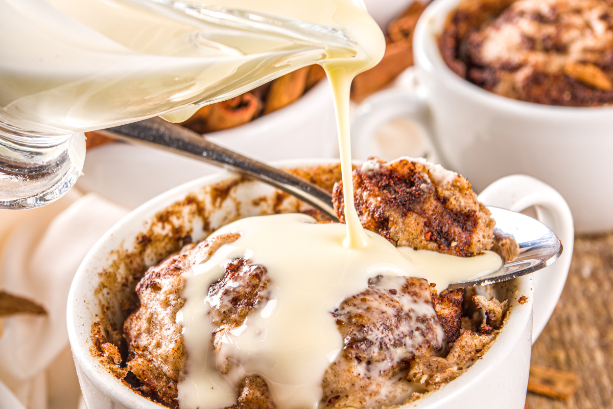 Cinnabon Cake in Mug