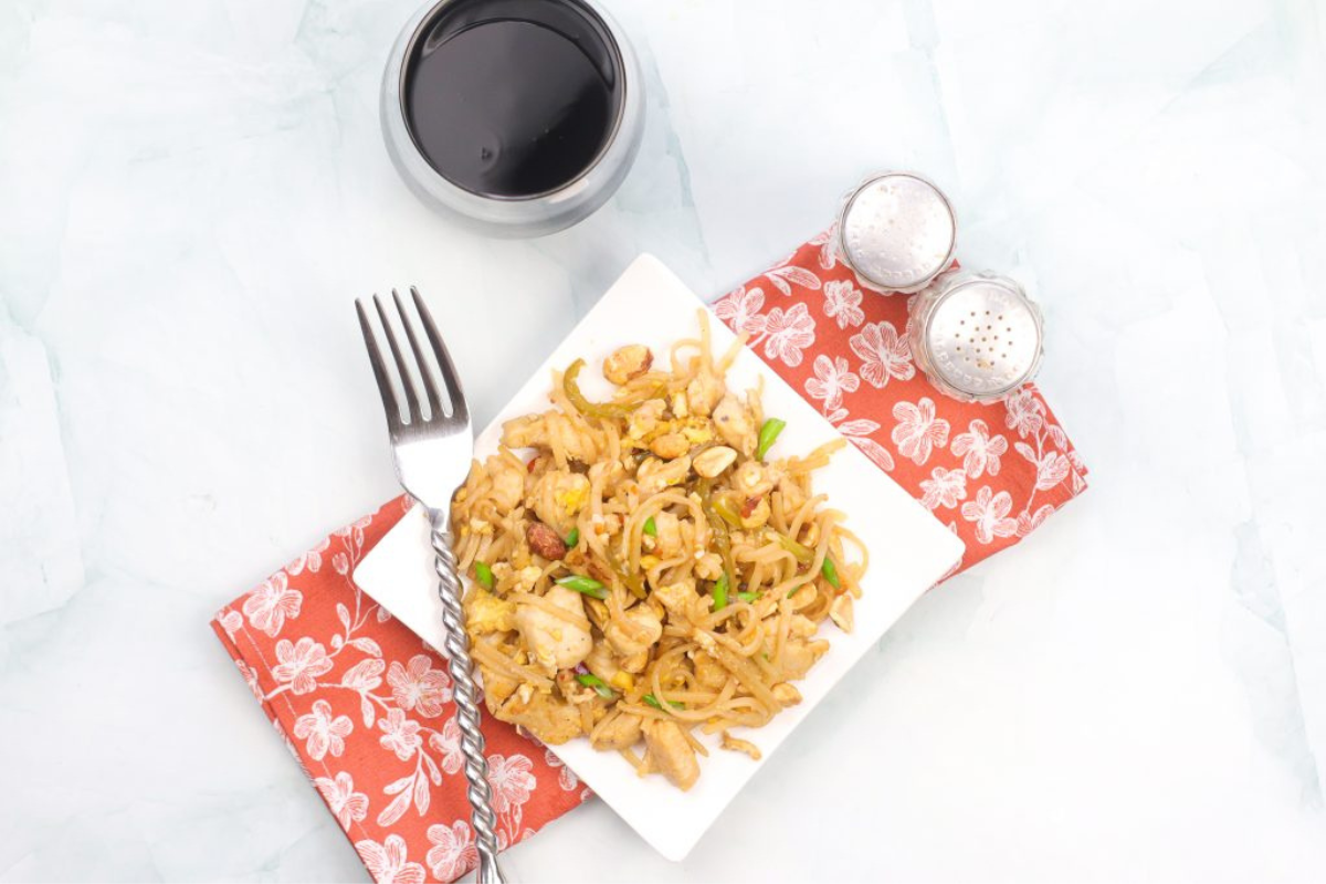 Easy Chicken Pad Thai