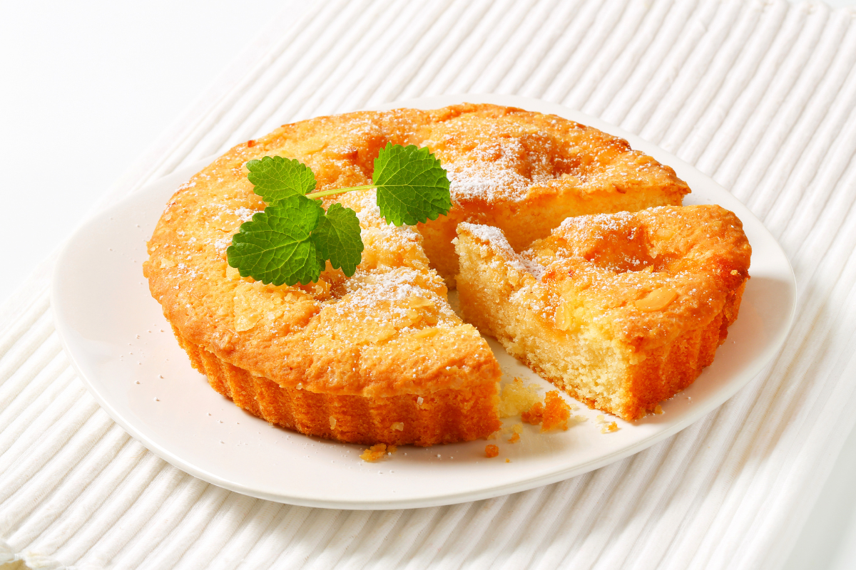 Danish apple cake