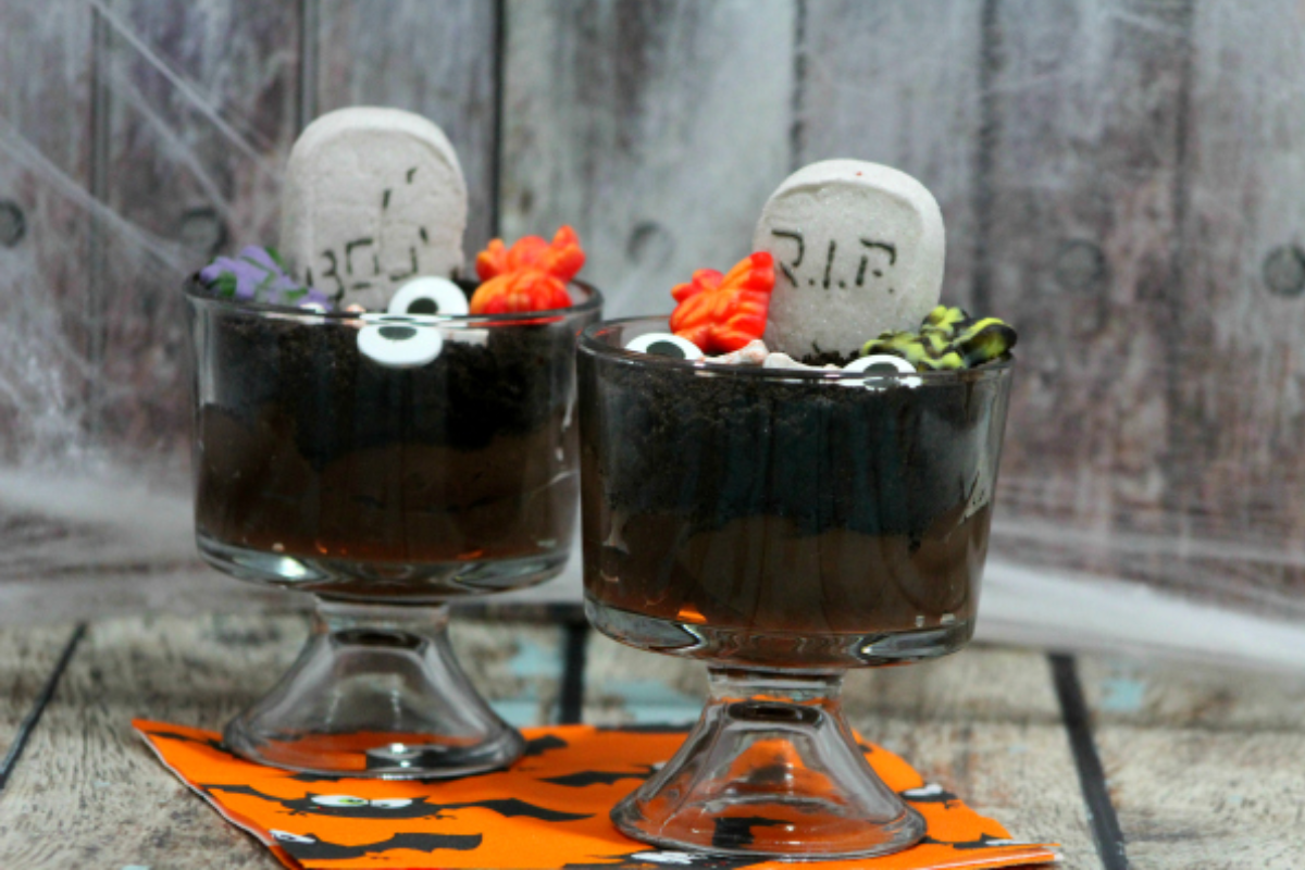 Graveyard Pudding