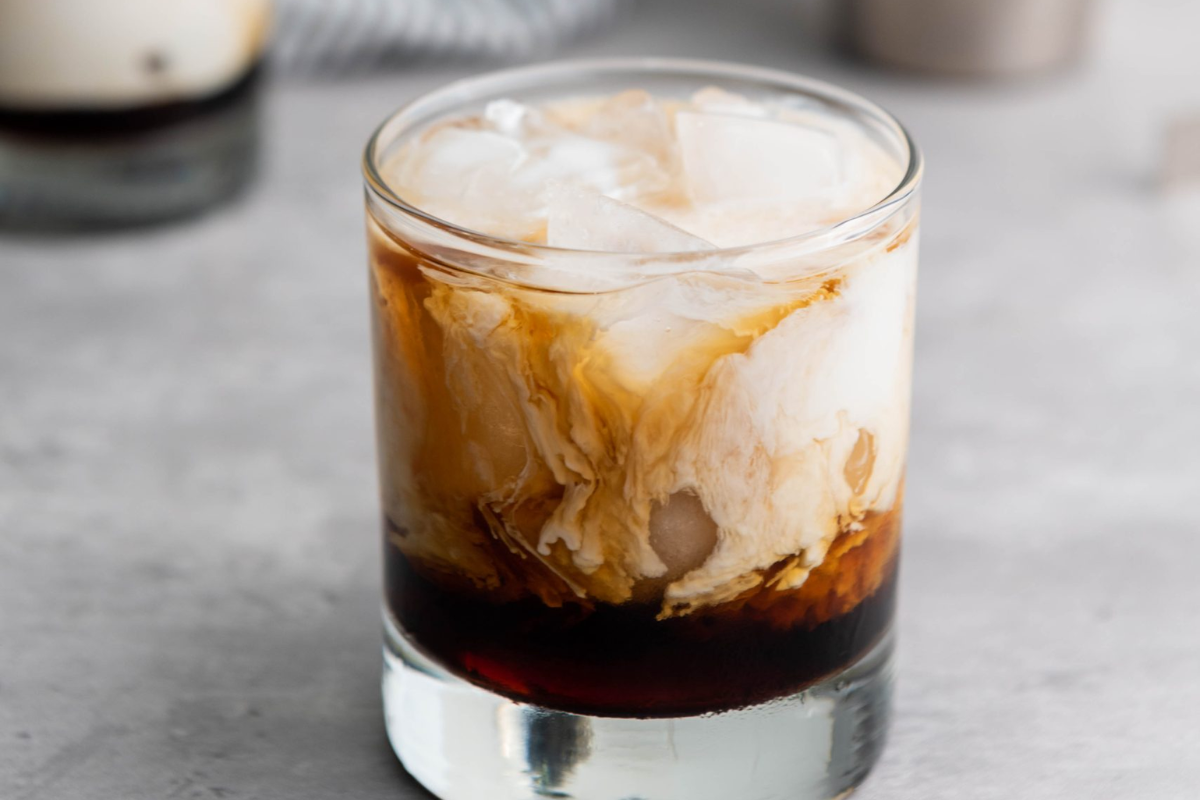 Classic White Russian Cocktail Recipe