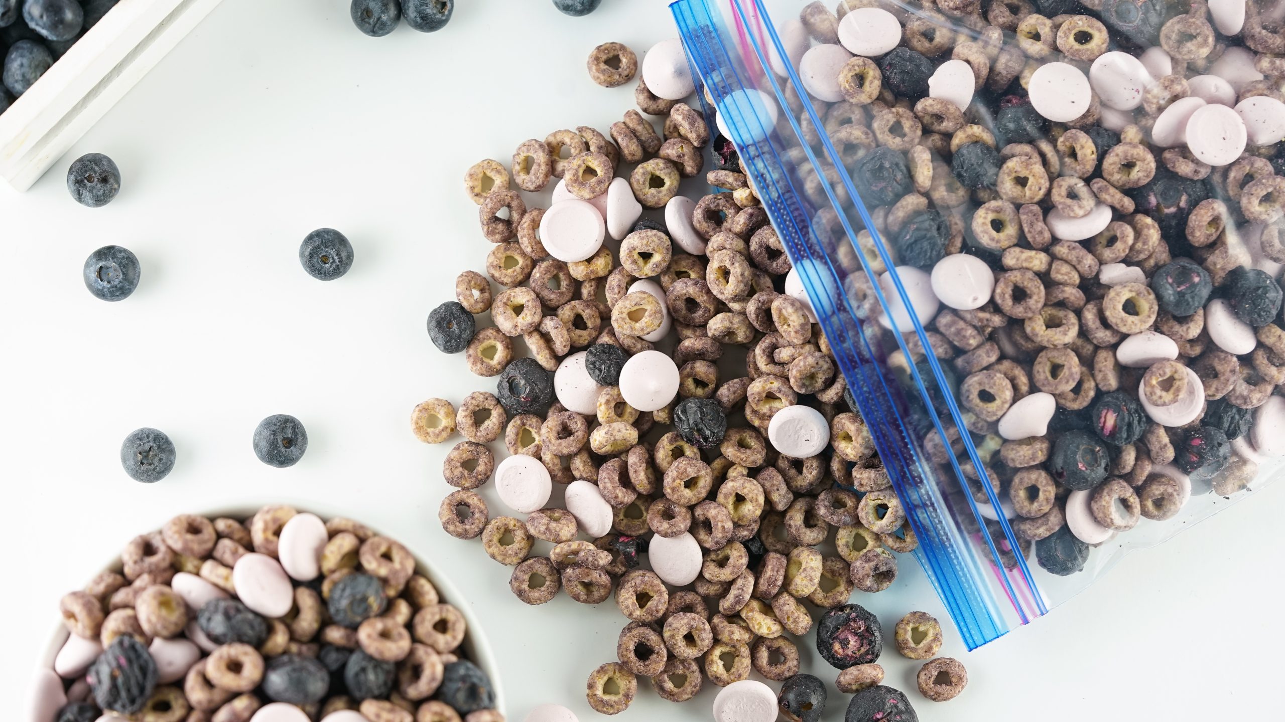 baby trail mix in a baggie